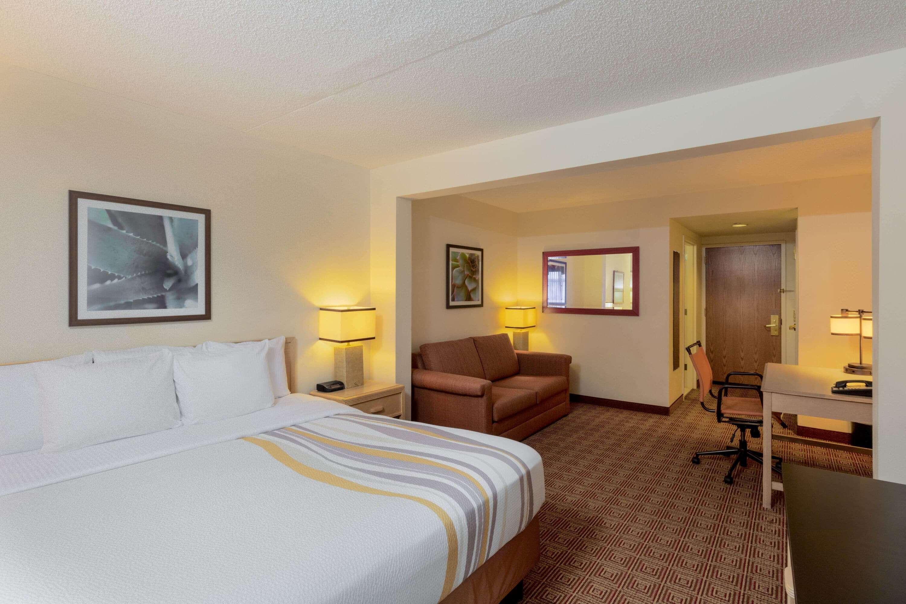 La Quinta By Wyndham Garden City Exterior foto